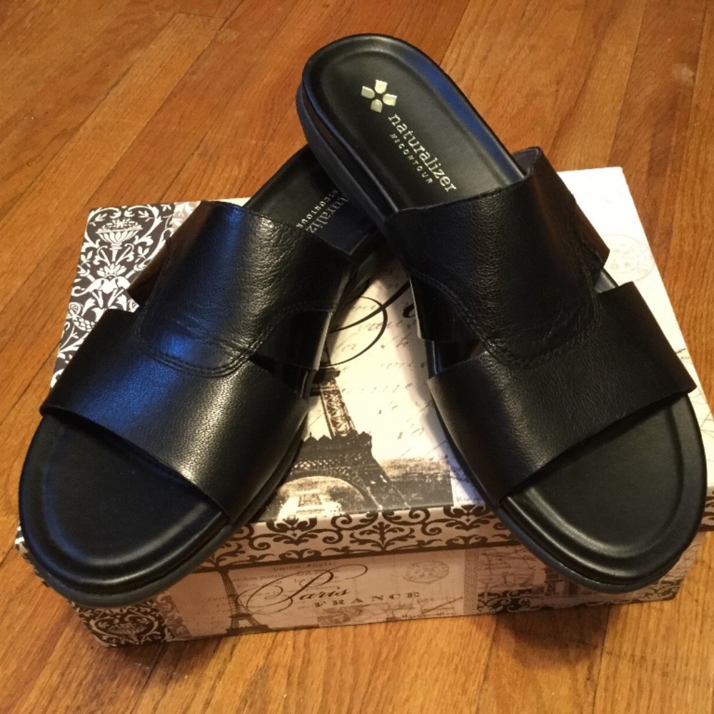 Naturalizer Slides